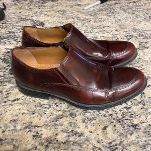 A670 - J1 - Bostonian - Size 8 Men's Shoes ~ Slip On Dress Shoes, Burgundy